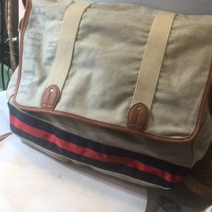 Tommy Hilfiger large canvas shoulder messenger bag.